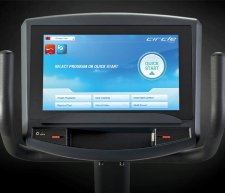 Горизонтальный велотренажер Circle Fitness R8E Plus