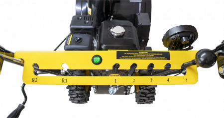 Бензиновый снегоуборщик Huter SGC-5500В
