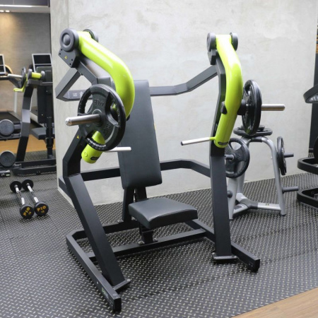 Жим от груди (Chest Press) Y905Z