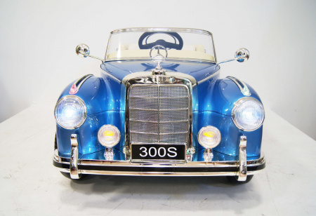 Электромобиль Mercedes Benz 300S Синий глянец