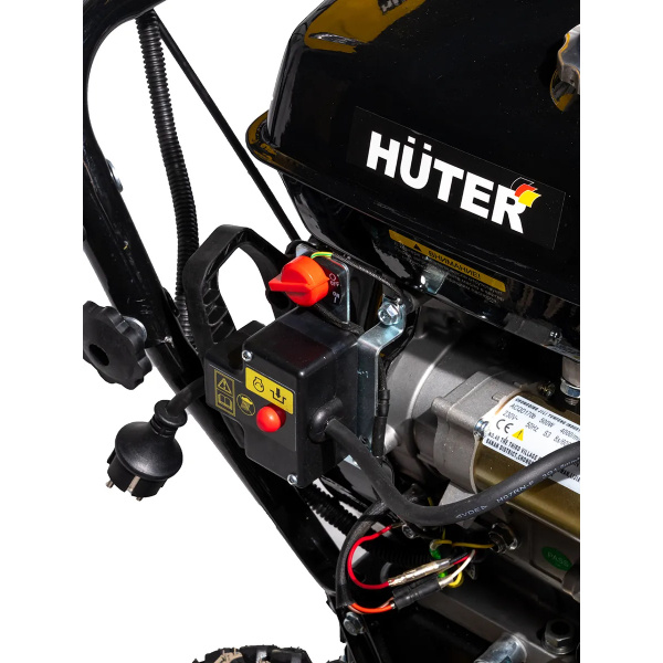 Снегоуборщик гусеничный Huter SGC 6000CD