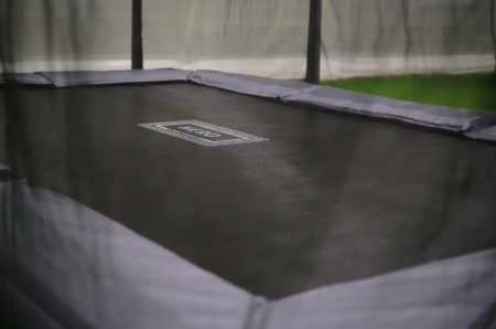 Батут Hasttings Hero 10x17FT